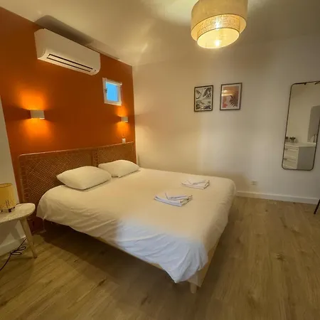 28 - Luxury - Old Town - 4 People * Antibes