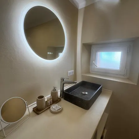 28 - Luxury - Old Town - 4 People * Antibes